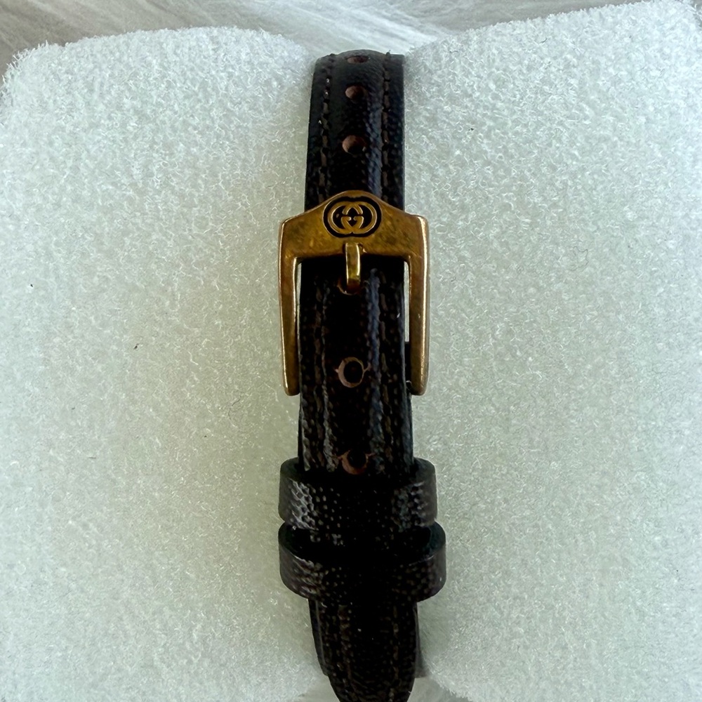 GUCCI 2000L Sherry Line Gold Women's Quartz Watch - Picture 6 of 10